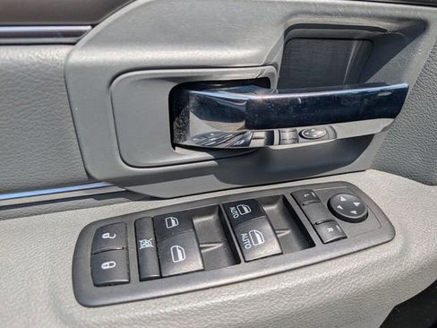Used 2019 RAM 1500 Classic Warlock AWD/4WD image 12