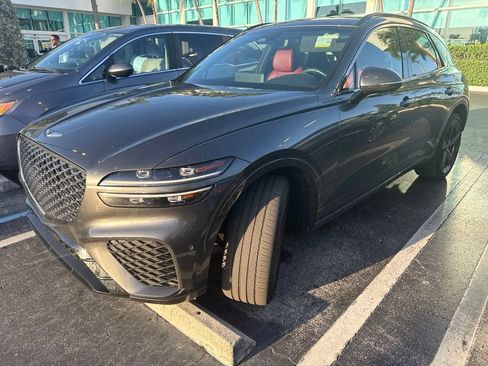 Used 2024 Genesis GV70 3.5T Sport w/ Sport Advanced Package AWD/4WD image 4