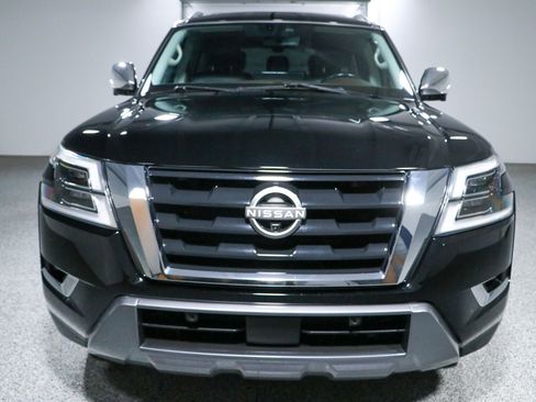 Used 2021 Nissan Armada Platinum RWD image 4