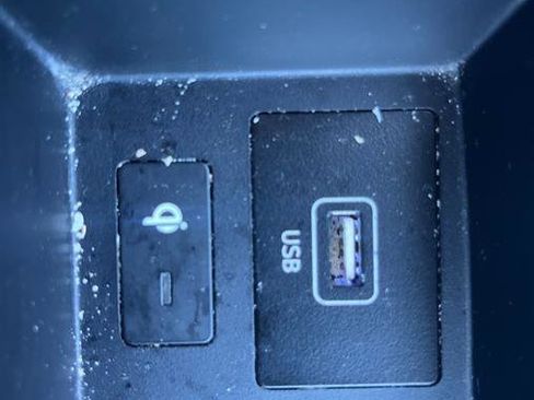 Used 2023 Hyundai Santa Fe SEL image 16