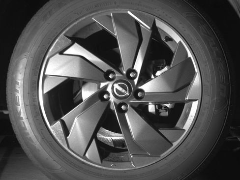 Used 2025 Nissan Rogue SV FWD image 13