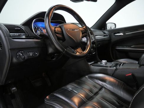 Used 2021 Chrysler 300 S RWD image 11