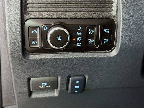 Used 2025 Ford F350 Lariat w/ Lariat Ultimate Package AWD/4WD image 11
