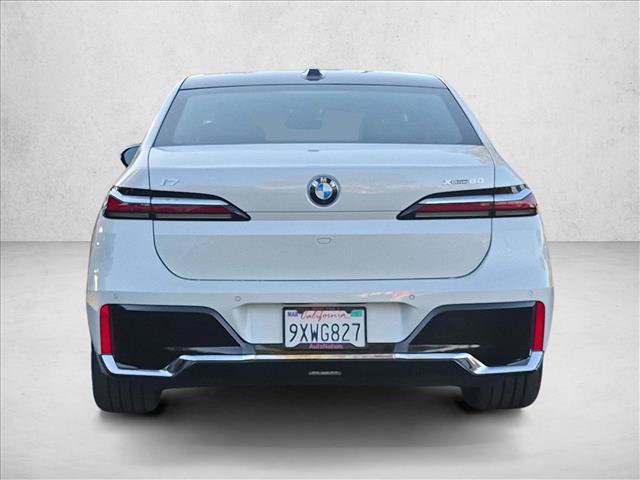 Certified 2025 BMW i7 xDrive60 AWD/4WD image 7