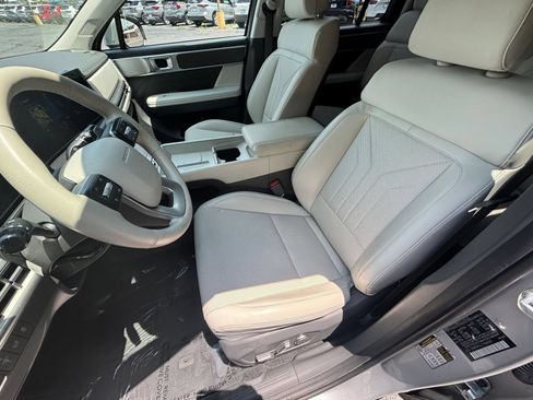 Used 2026 Hyundai Santa Fe SEL FWD image 33
