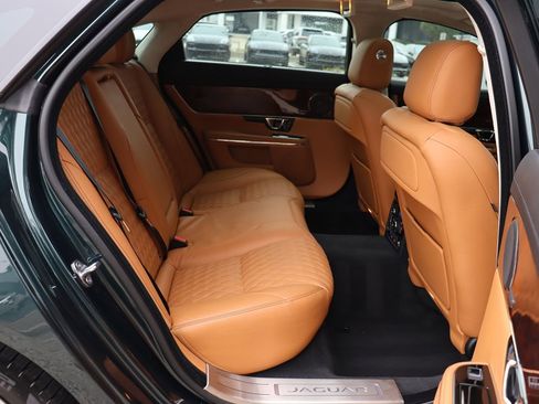 Used 2016 Jaguar XJ L Supercharged image 44