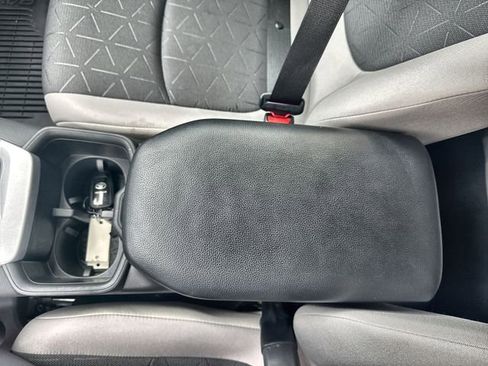 Used 2024 Toyota RAV4 XLE image 29