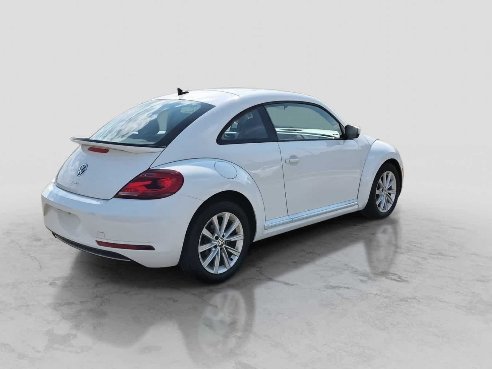 Used 2017 Volkswagen Beetle 1.8T SE FWD image 8
