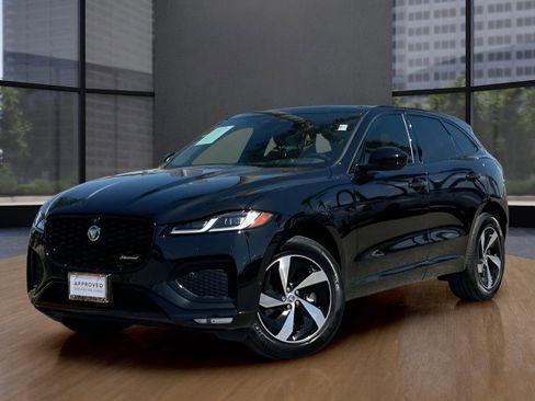 Used 2025 Jaguar F-PACE R-Dynamic S image 1