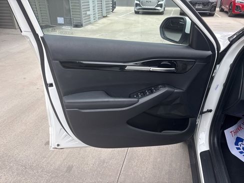 Used 2025 Kia Seltos S image 10