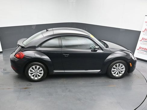 Used 2019 Volkswagen Beetle 2.0T S image 32
