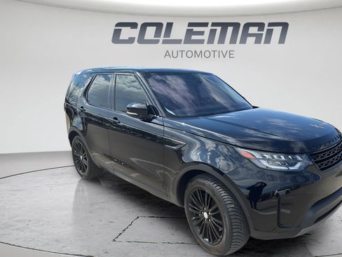 Used 2020 Land Rover Discovery SE image 1