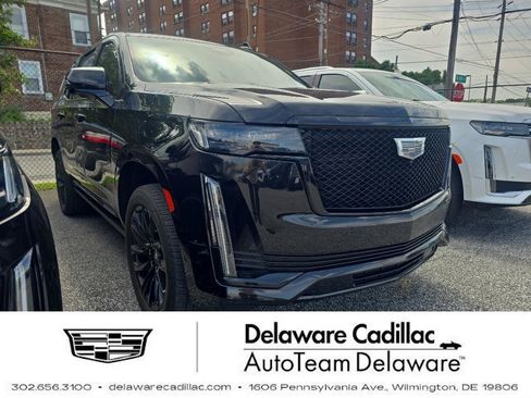 Used 2023 Cadillac Escalade Sport Platinum w/ LPO, ONYX Package AWD/4WD image 1
