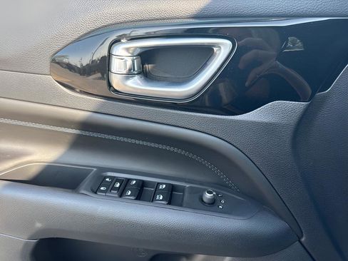 New 2026 Jeep Compass Latitude AWD/4WD image 26