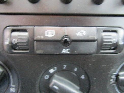 Used 2008 Volkswagen Jetta SE image 8