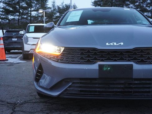 Used 2022 Kia K5 LXS image 12