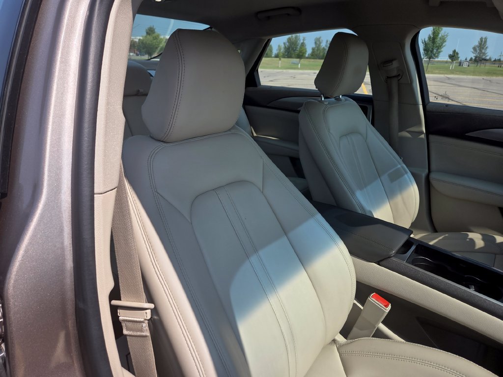Used 2020 Lincoln MKZ AWD w/ Convenience Package image 36