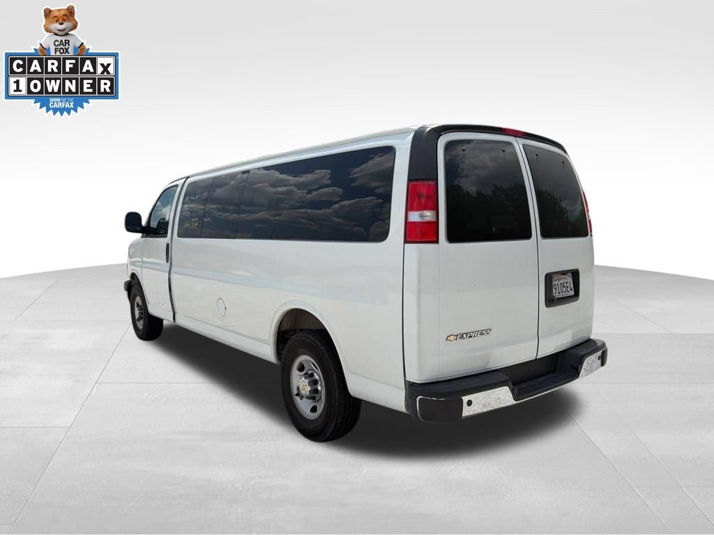 Used 2025 Chevrolet Express 3500 LT w/ LT Preferred Equipment Group RWD image 8