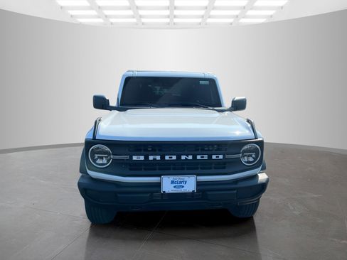 New 2025 Ford Bronco Base image 2