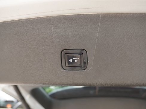 Certified 2022 Chevrolet Traverse LT w/ Midnight/Sport Edition AWD/4WD image 19