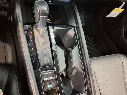 Used 2023 Honda Accord Touring image 15