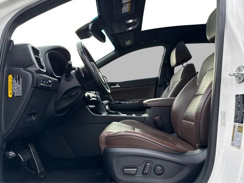 Used 2017 Kia Sportage SX image 11