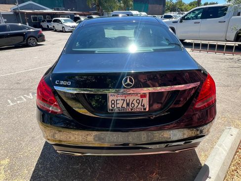 Used 2018 Mercedes-Benz C 300 Sedan image 5