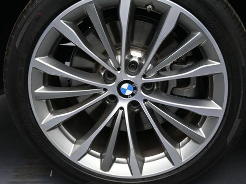 Used 2023 BMW 540i w/ Convenience Package RWD image 27
