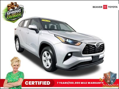 Used 2023 Toyota Highlander LE