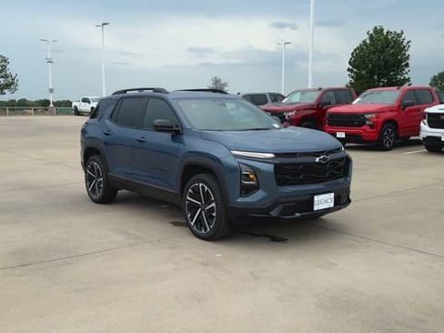 New 2026 Chevrolet Equinox RS image 3