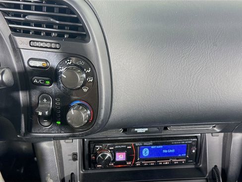 Used 2008 Honda S2000 image 19