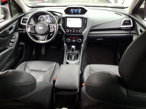 Used 2024 Subaru Forester Touring w/ Convenience Package image 18