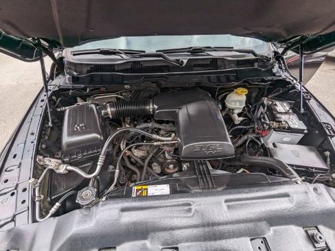 Used 2017 RAM 1500 Express image 10