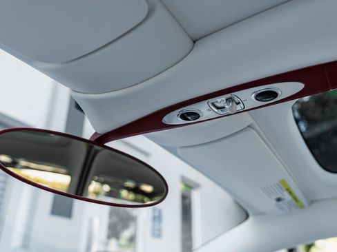 Used 2021 Bugatti Chiron image 40