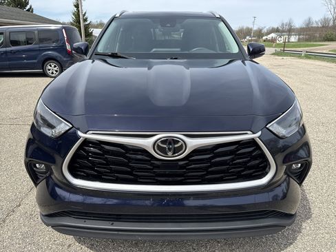 Used 2022 Toyota Highlander XLE image 13