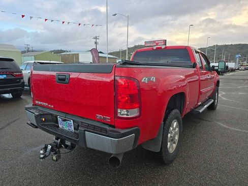 Used 2013 GMC Sierra 3500 SLE w/ HD SLE Premium Package image 3