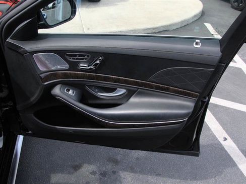 Used 2015 Mercedes-Benz S 63 AMG 4MATIC Sedan image 16
