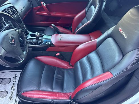 Used 2007 Chevrolet Corvette Z06 w/ Preferred Equipment Group RWD image 35
