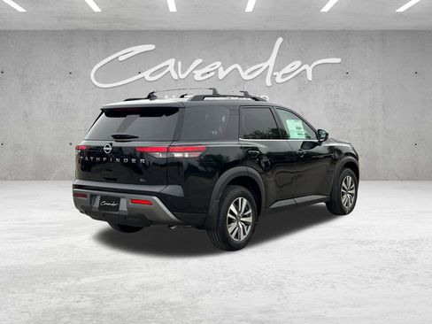 New 2026 Nissan Pathfinder SL FWD image 17