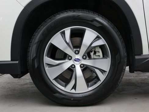 Used 2025 Subaru Ascent Premium AWD/4WD image 12