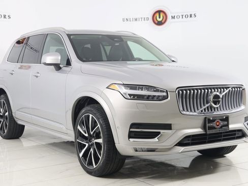 Used 2024 Volvo XC90 B5 Plus image 23