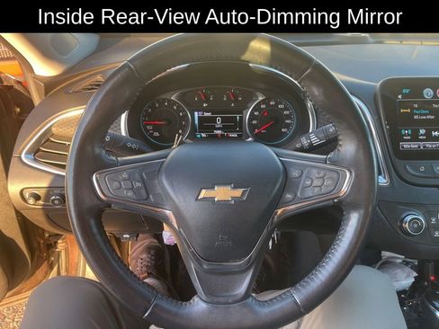 Used 2016 Chevrolet Malibu LT image 12