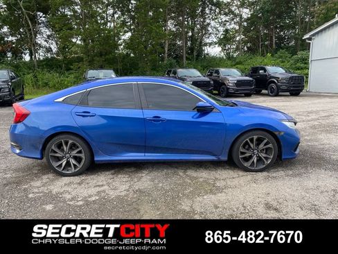Used 2019 Honda Civic Sport image 4