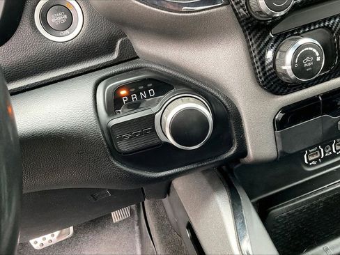 Used 2020 RAM 1500 Big Horn w/ Built-to-serve Edition image 32