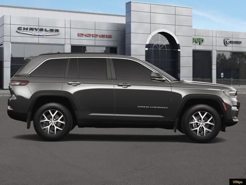 New 2025 Jeep Grand Cherokee Limited image 9