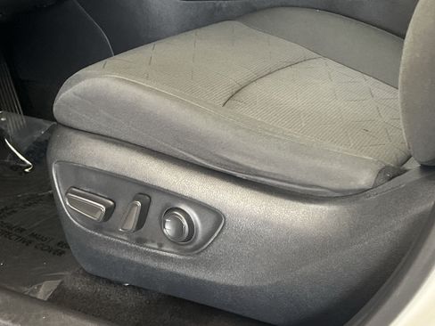 Used 2023 Toyota RAV4 XLE w/ Convenience Package FWD image 13