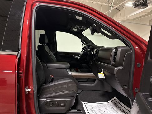 Used 2024 Chevrolet Silverado 3500 High Country image 22