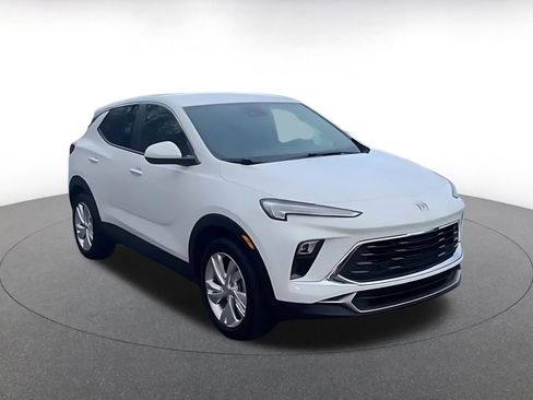 Used 2025 Buick Encore GX Preferred image 3