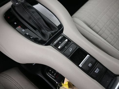 Used 2024 Honda HR-V LX image 18