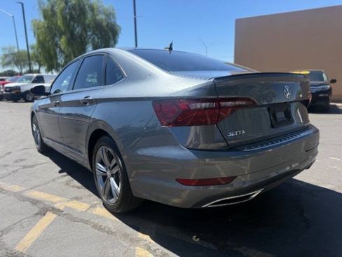 Used 2021 Volkswagen Jetta R-Line FWD image 5